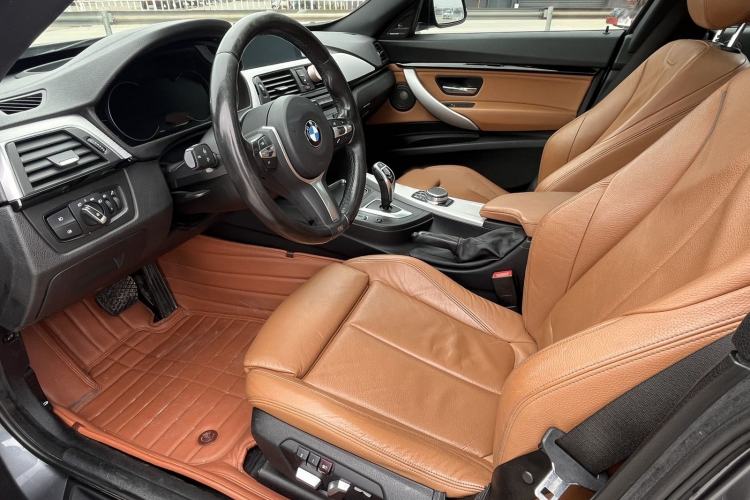 Used BMW 3 Series GT 2019 320i M Sport Interior 2