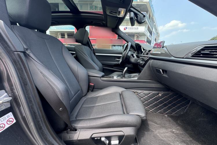 Used BMW 3 Series GT 2019 320i M Sport Package Interior 5
