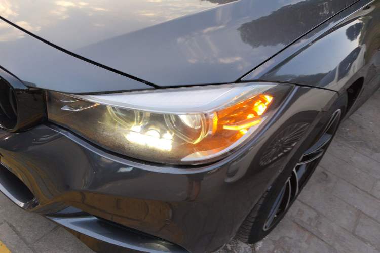 Used BMW 3 Series GT 2019 330i xDrive M Sport Night Edition Left Front Headlight