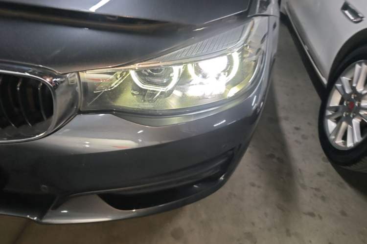 Used BMW 3 Series GT 2019 320i Sport Edition Left Front Headlight