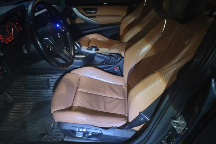Used BMW 3 Series GT 2019 320i M Sport Left Front Seat
