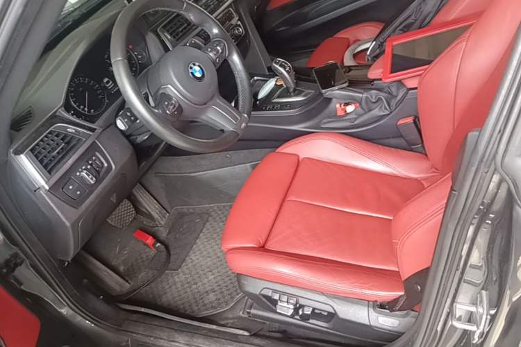 Used BMW 3 Series GT 2019 320i M Sport Night Edition Left Front Seat