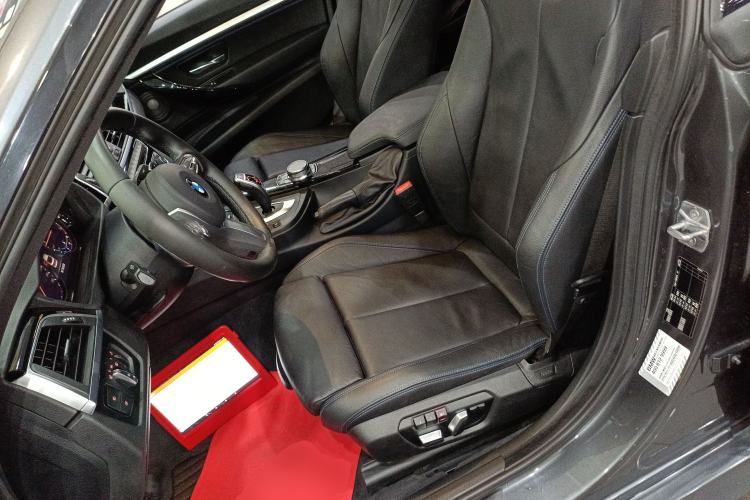 Used BMW 3 Series GT 2019 320i M Sport Night Edition Left Front Seat