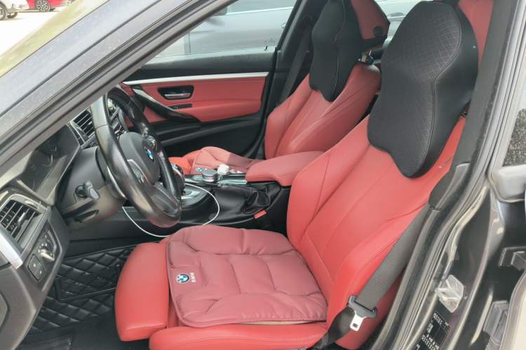 Used BMW 3 Series GT 2019 330i xDrive M Sport Edition Left Front Seat