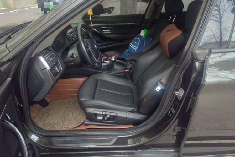 Used BMW 3 Series GT 2019 320i Sport Edition Left Front Seat