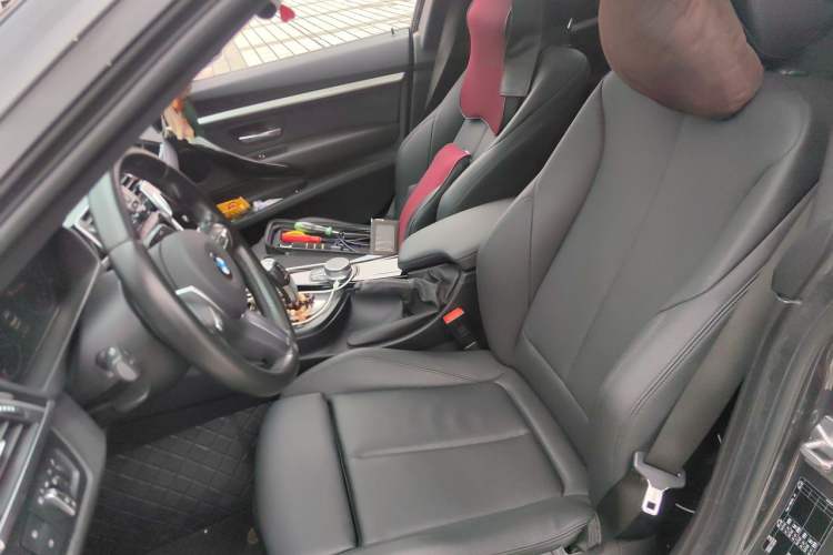 Used BMW 3 Series GT 2019 320i M Sport Package Left Front Seat