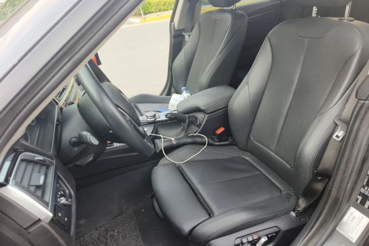 Used BMW 3 Series GT 2019 320i Sport Edition Left Front Seat