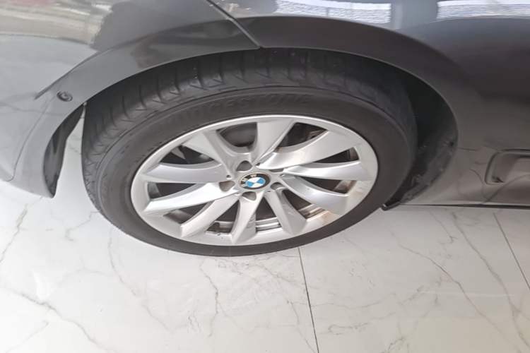 Used BMW 3 Series GT 2019 320i Sport Edition Left Front Wheel Hub
