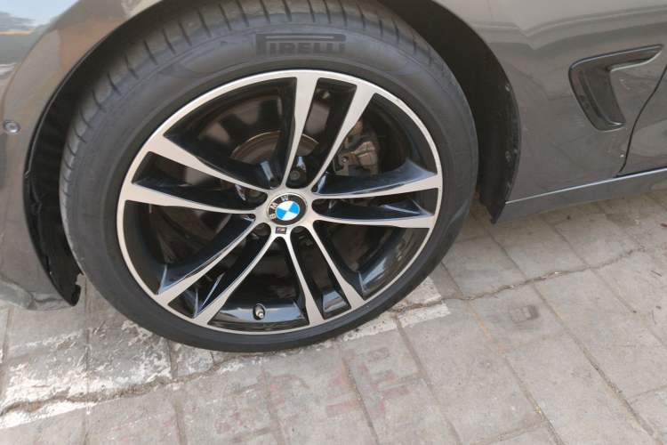 Used BMW 3 Series GT 2019 330i xDrive M Sport Night Edition Left Front Wheel Hub