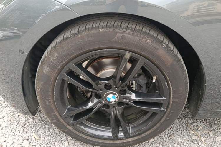 Used BMW 3 Series GT 2019 320i M Sport Left Front Wheel Hub