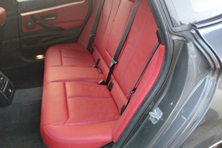 Used BMW 3 Series GT 2019 330i xDrive M Sport Night Edition Left Rear Seat