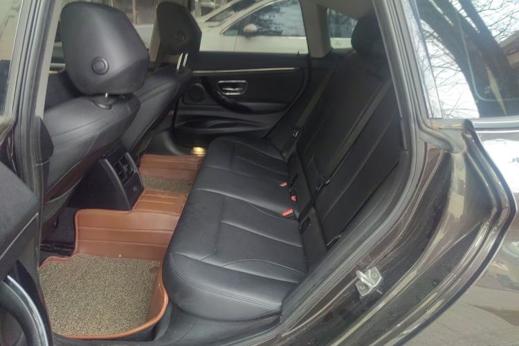 Used BMW 3 Series GT 2019 320i Sport Edition Left Rear Seat