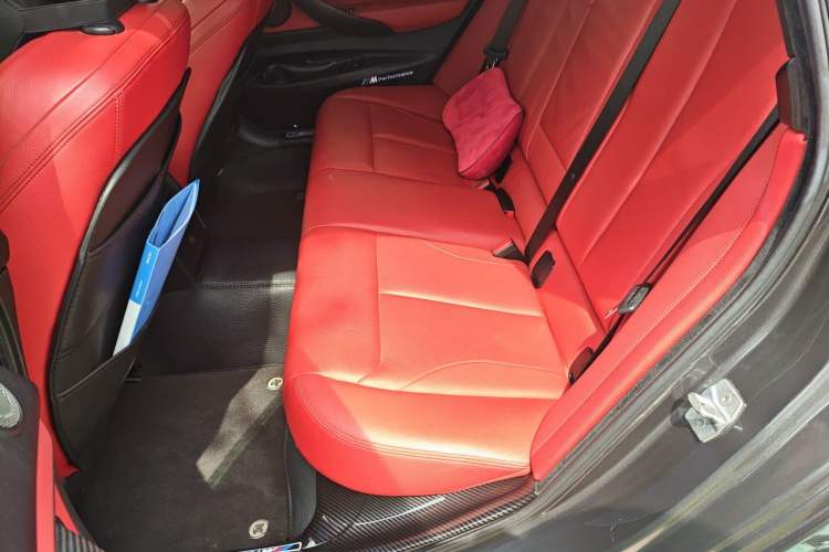 Used BMW 3 Series GT 2019 330i xDrive M Sport Night Edition Left Rear Seat