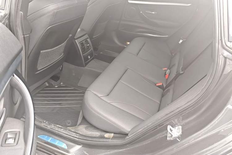 Used BMW 3 Series GT 2019 320i M Sport Package Left Rear Seat