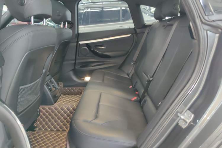 Used BMW 3 Series GT 2019 320i M Sport Package Left Rear Seat