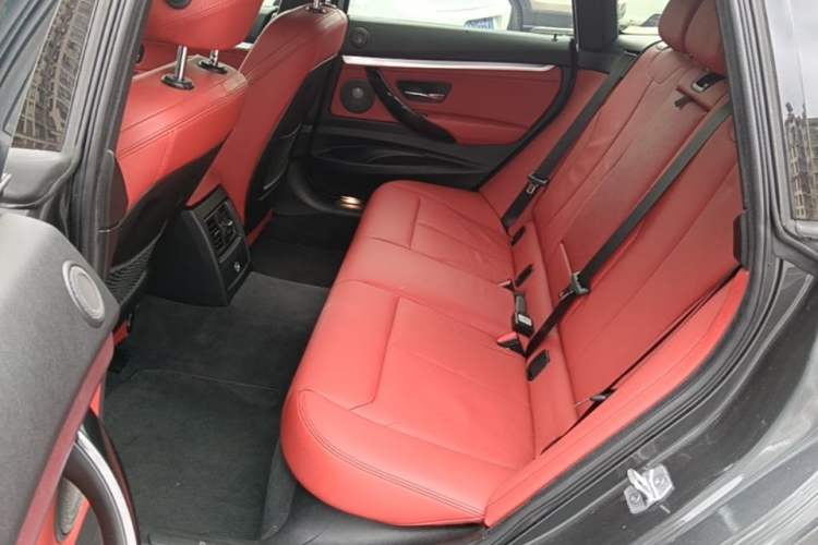 Used BMW 3 Series GT 2019 320i M Sport Left Rear Seat