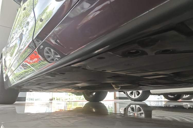 Used BMW 3 Series GT 2019 320i Sport Edition Left Side Sill