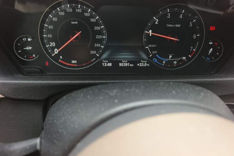 Used BMW 3 Series GT 2019 320i M Sport Package Odometer Close Up