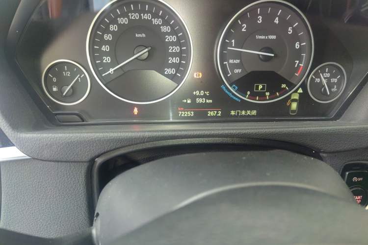 Used BMW 3 Series GT 2019 320i Sport Edition Odometer Close Up