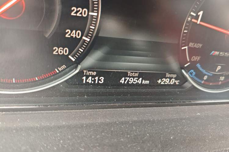 Used BMW 3 Series GT 2019 330i xDrive M Sport Night Edition Odometer Close Up
