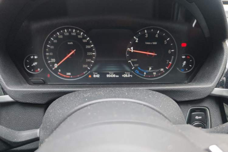 Used BMW 3 Series GT 2019 320i M Sport Package Odometer Close Up