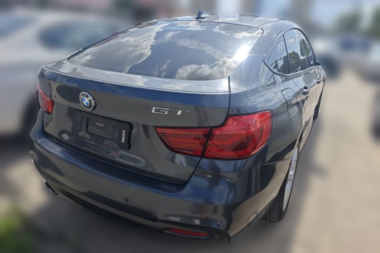 Used BMW 3 Series GT 2019 320i M Sport Rear Right 45 Deg
