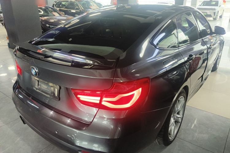 Used BMW 3 Series GT 2019 320i M Sport Rear Right 45 Deg
