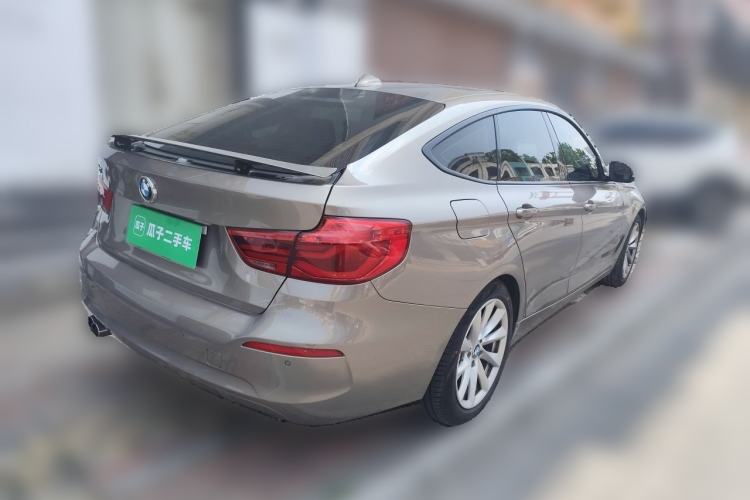 Used BMW 3 Series GT 2019 320i Sport Edition Rear Right 45 Deg
