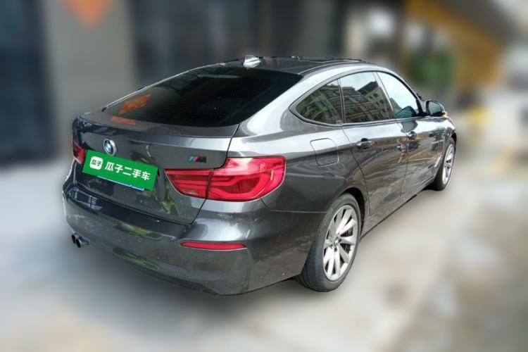 Used BMW 3 Series GT 2019 320i Sport Edition Rear Right 45 Deg