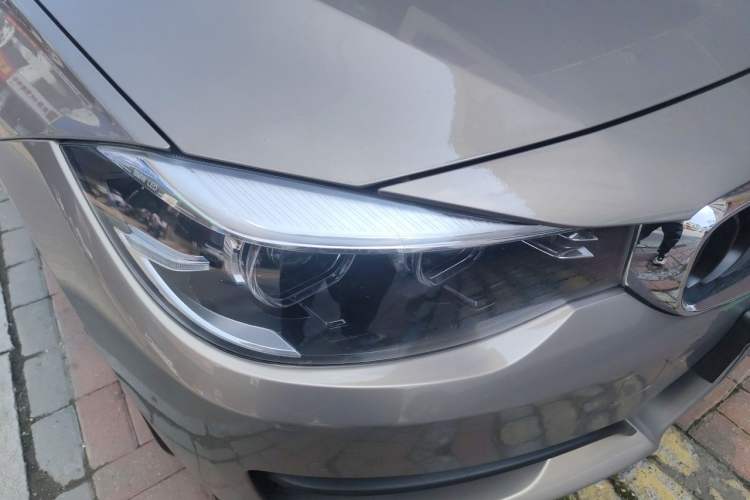 Used BMW 3 Series GT 2019 320i Sport Edition Right Front Headlight