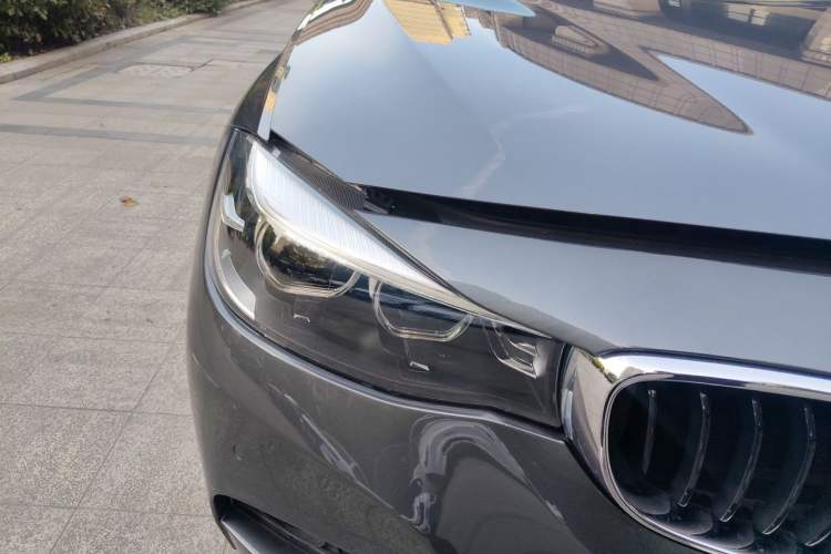 Used BMW 3 Series GT 2019 320i M Sport Package Right Front Headlight