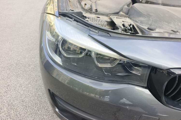 Used BMW 3 Series GT 2019 320i Sport Edition Right Front Headlight
