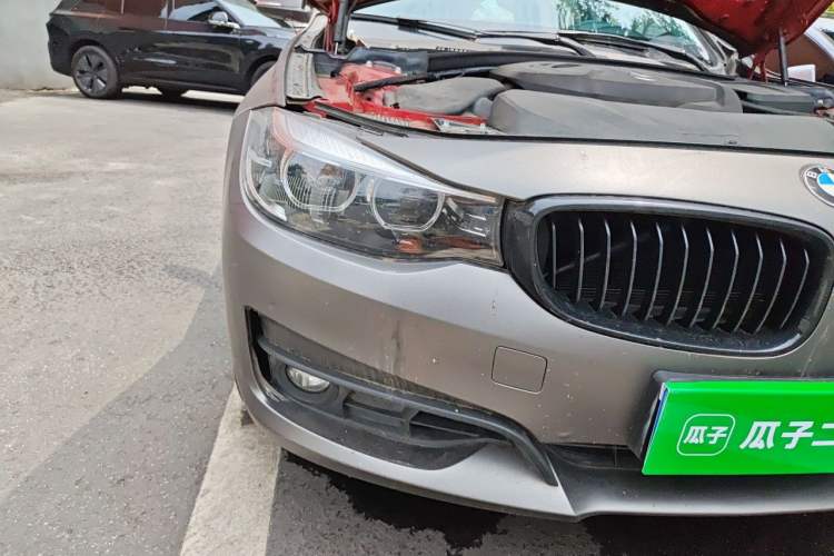 Used BMW 3 Series GT 2019 320i Sport Edition Right Front Headlight