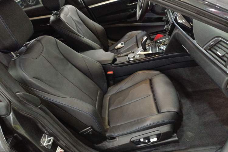 Used BMW 3 Series GT 2019 320i M Sport Night Edition Right Front Seat