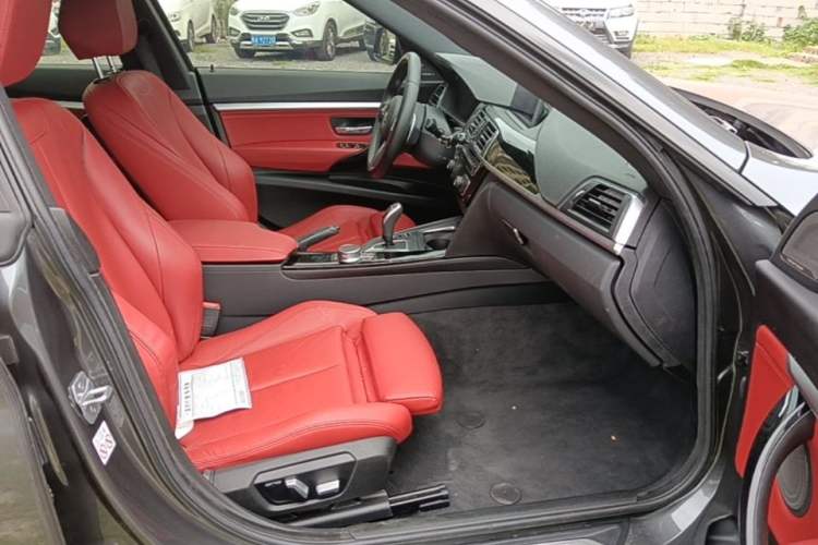 Used BMW 3 Series GT 2019 320i M Sport Right Front Seat