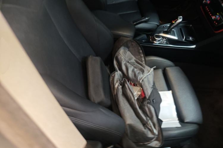 Used BMW 3 Series GT 2019 320i Sport Edition Right Front Seat