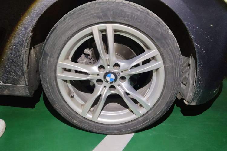 Used BMW 3 Series GT 2019 320i M Sport Package Right Front Wheel Hub
