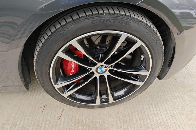 Used BMW 3 Series GT 2019 330i xDrive M Sport Night Edition Right Front Wheel Hub