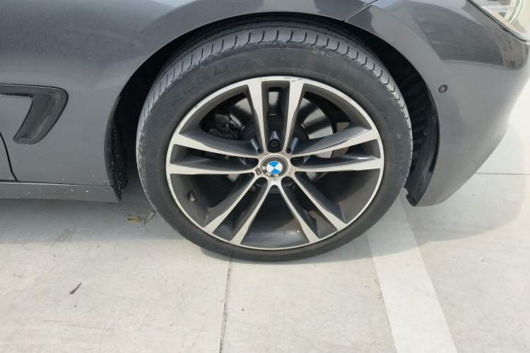 Used BMW 3 Series GT 2019 330i xDrive M Sport Edition Right Front Wheel Hub