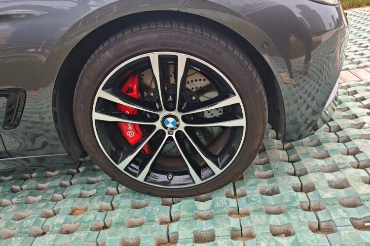 Used BMW 3 Series GT 2019 330i xDrive M Sport Night Edition Right Front Wheel Hub