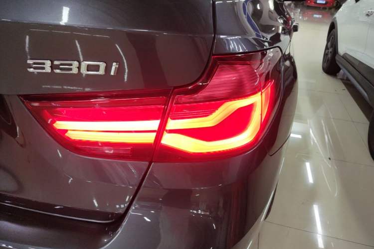 Used BMW 3 Series GT 2019 330i xDrive M Sport Night Edition Right Rear Taillight