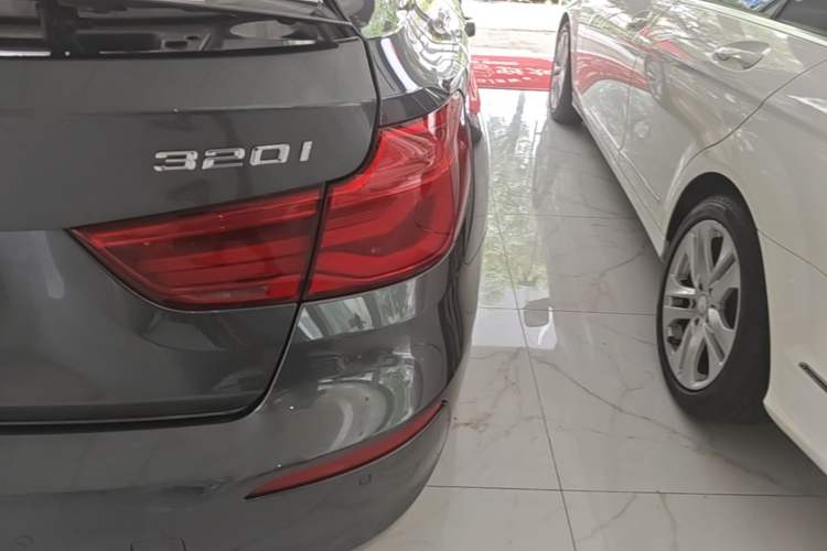 Used BMW 3 Series GT 2019 320i Sport Edition Right Rear Taillight