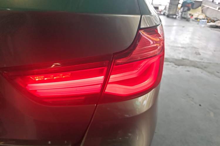 Used BMW 3 Series GT 2019 320i M Sport Package Right Rear Taillight