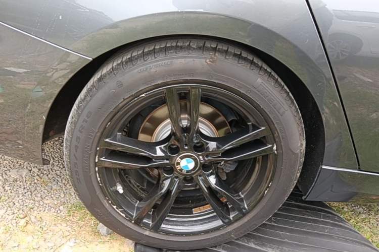 Used BMW 3 Series GT 2019 320i M Sport Right Rear Wheel Hub