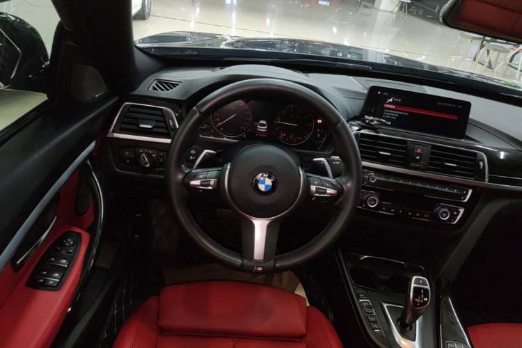 Used BMW 3 Series GT 2019 330i xDrive M Sport Night Edition Steering Wheel