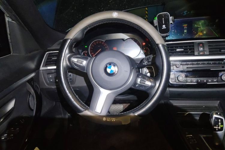 Used BMW 3 Series GT 2019 320i M Sport Package Steering Wheel