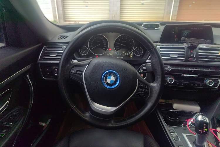 Used BMW 3 Series GT 2019 320i Sport Edition Steering Wheel