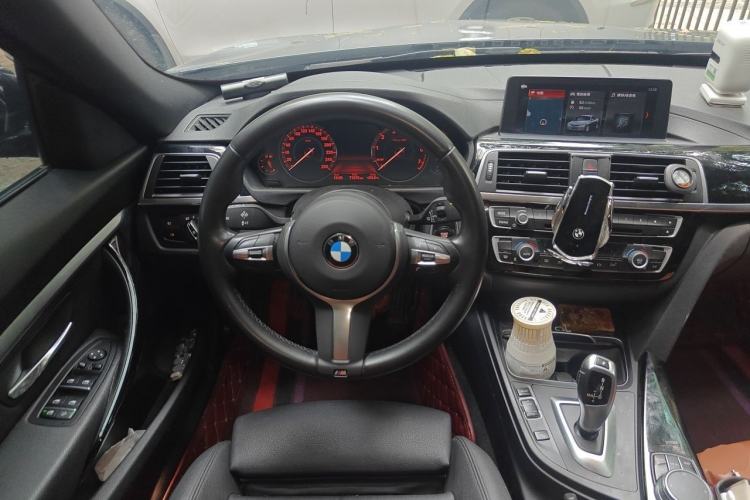 Used BMW 3 Series GT 2019 320i M Sport Package Steering Wheel
