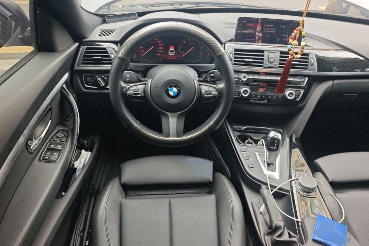 Used BMW 3 Series GT 2019 320i M Sport Package Steering Wheel