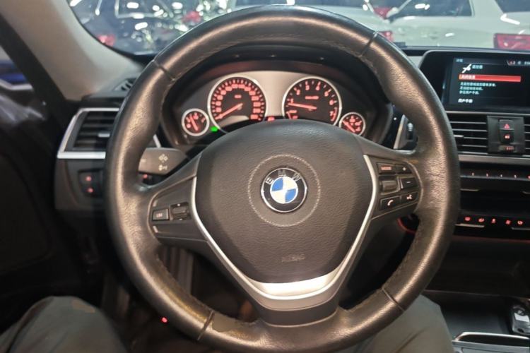 Used BMW 3 Series GT 2019 320i Sport Edition Steering Wheel